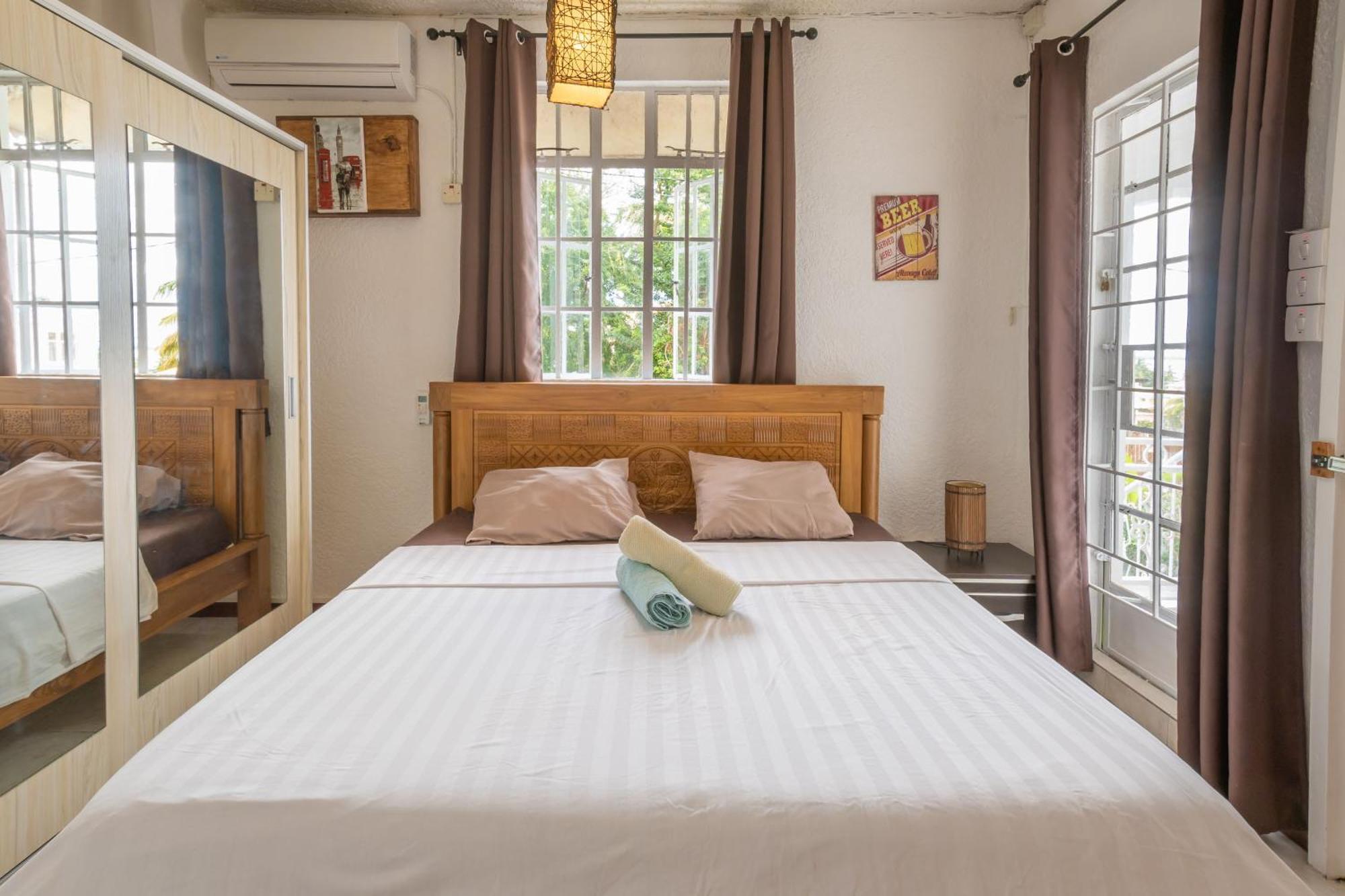 Twakila Sunset Suites La Gaulette Eksteriør billede