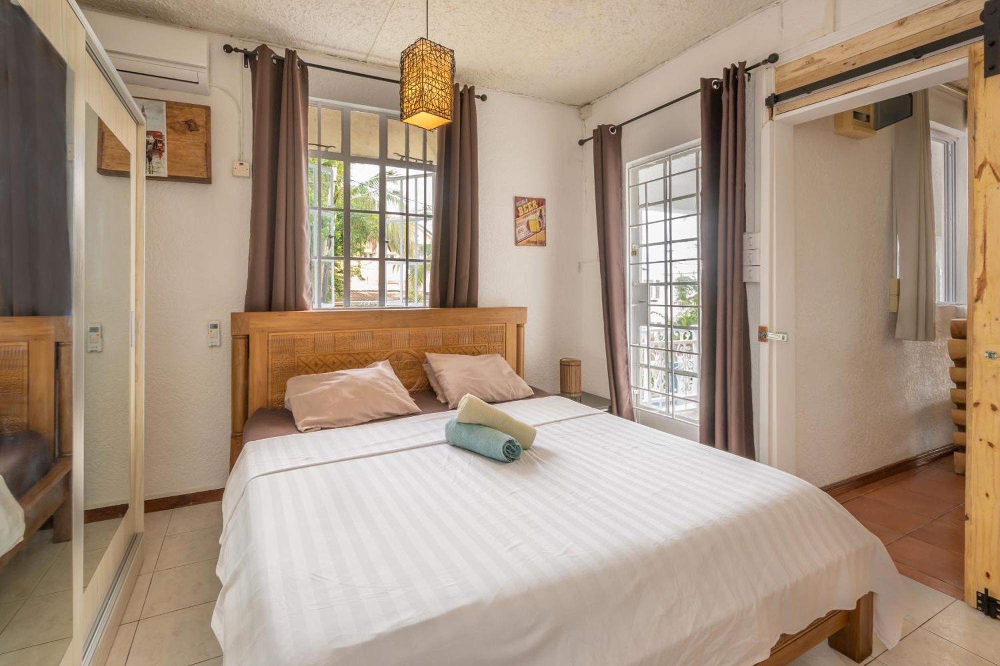 Twakila Sunset Suites La Gaulette Eksteriør billede
