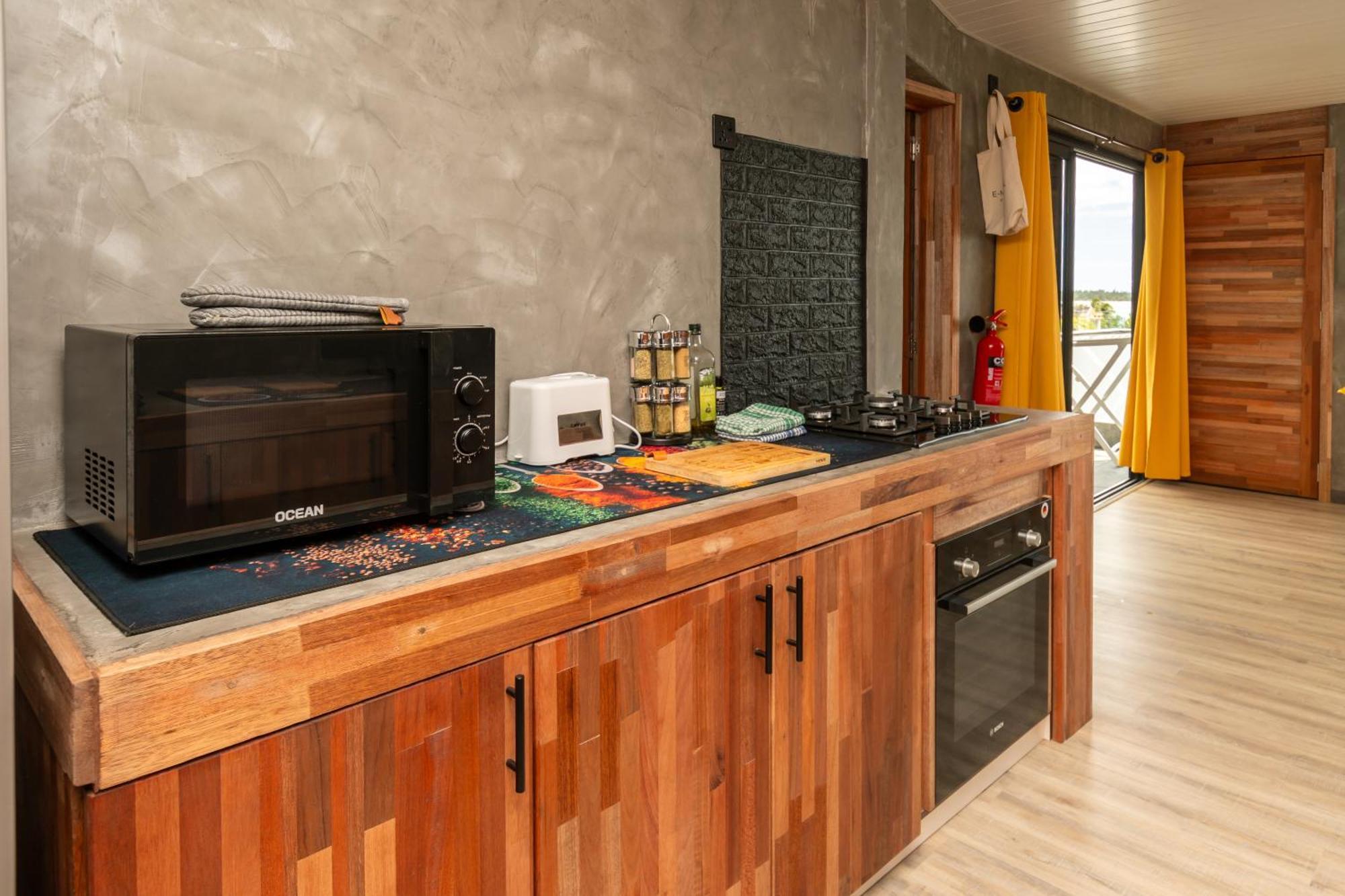 Twakila Sunset Suites La Gaulette Eksteriør billede